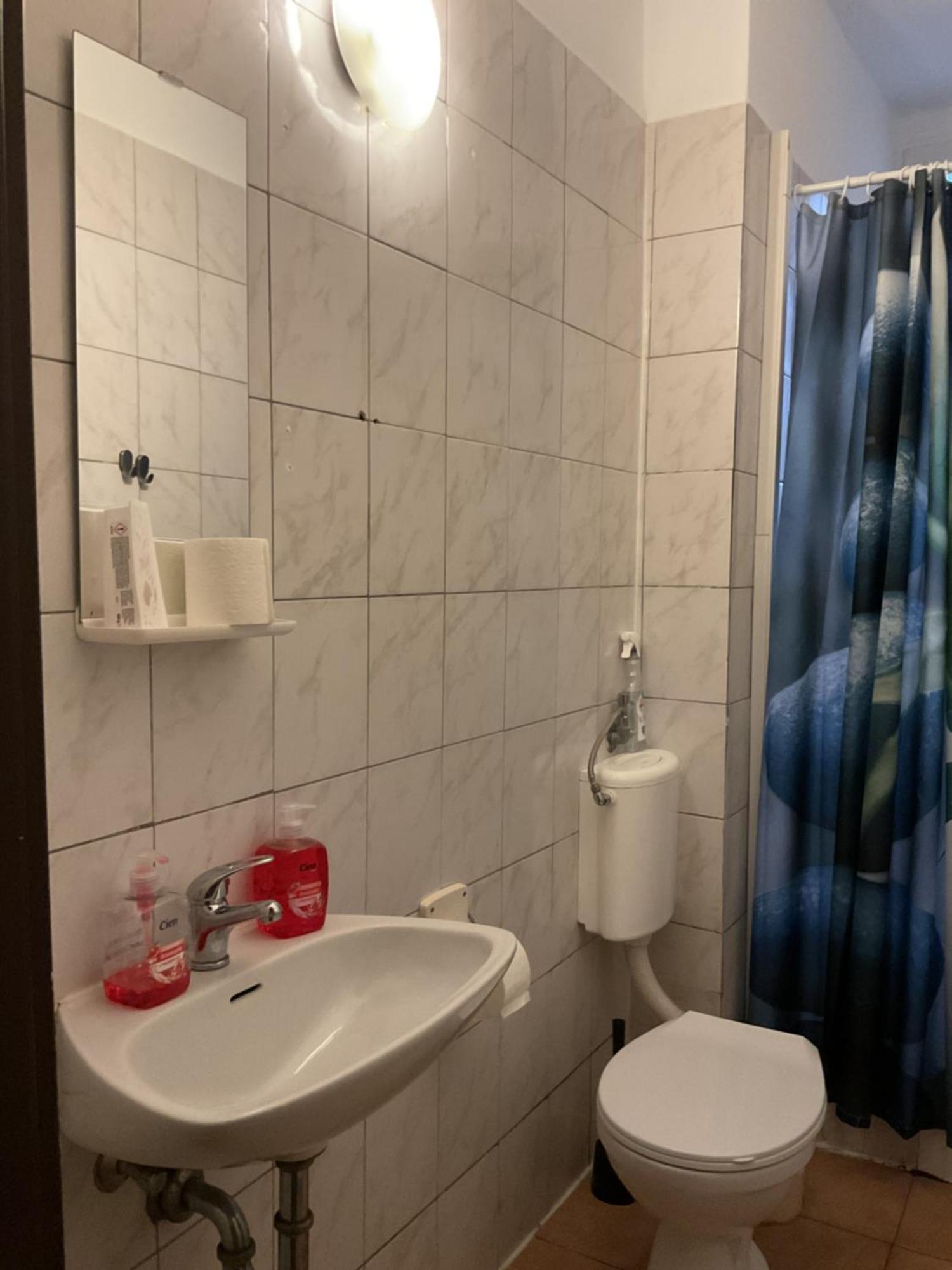 Anna - Monteurzimmer Auberge de jeunesse