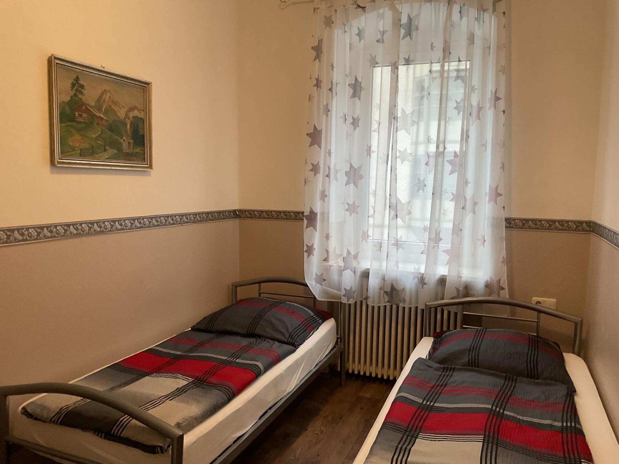 Anna - Monteurzimmer Auberge de jeunesse Munich