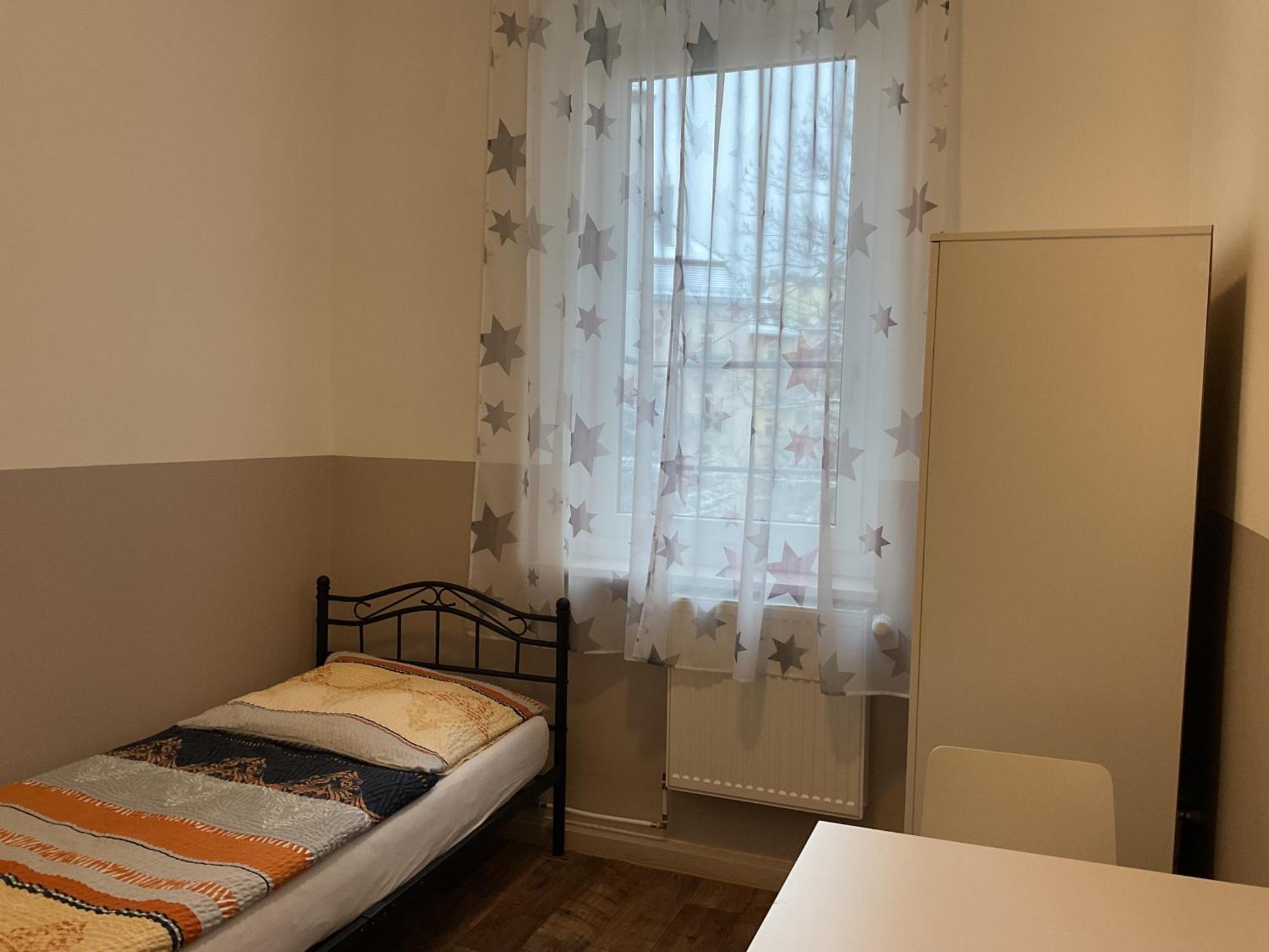 Anna - Monteurzimmer Auberge de jeunesse *