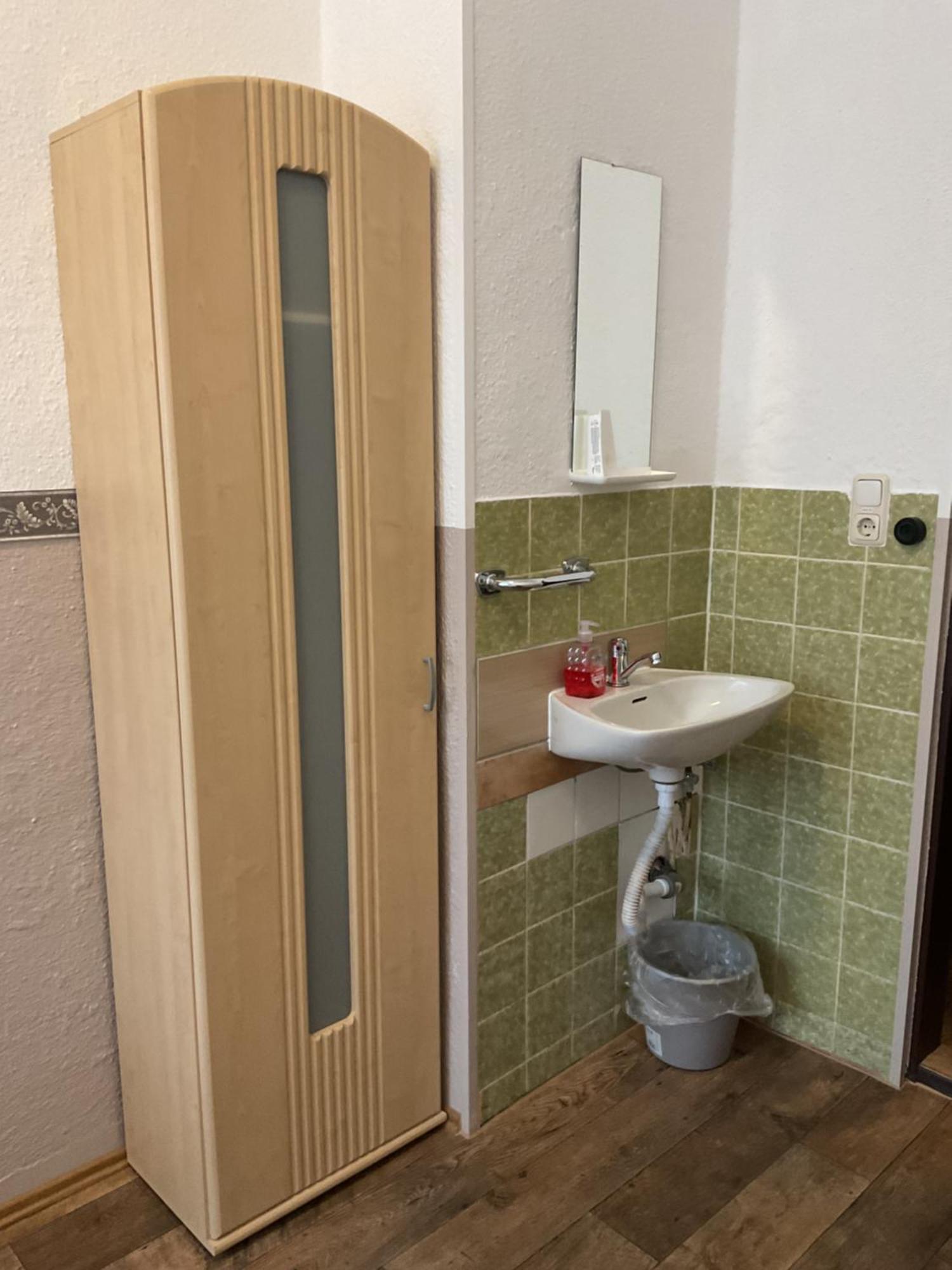 Auberge de jeunesse Anna - Monteurzimmer