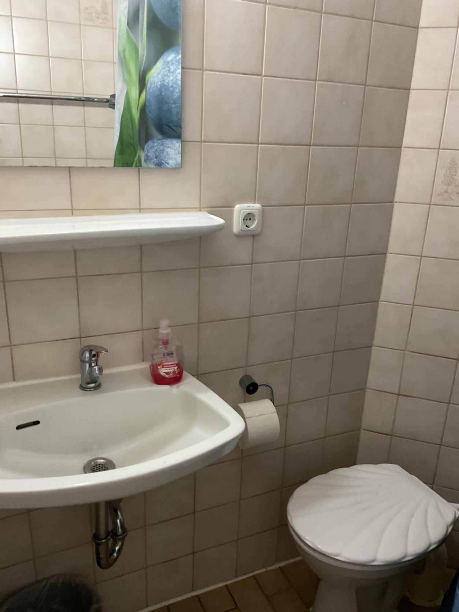 Anna - Monteurzimmer Auberge de jeunesse *