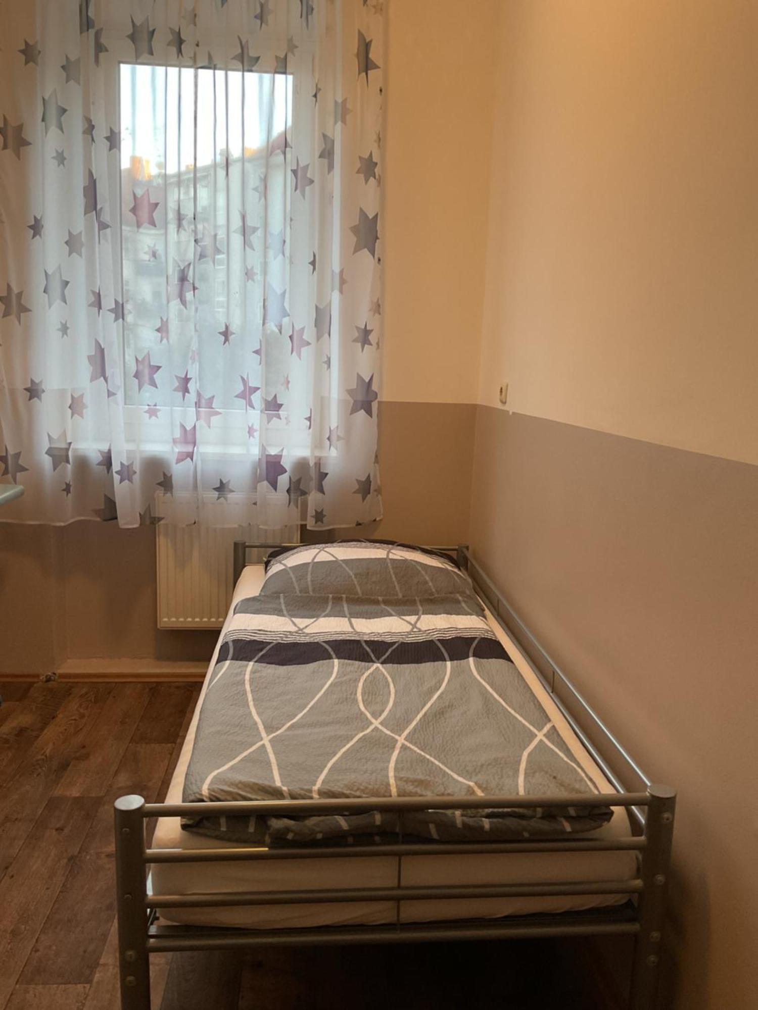 Auberge de jeunesse Anna - Monteurzimmer *